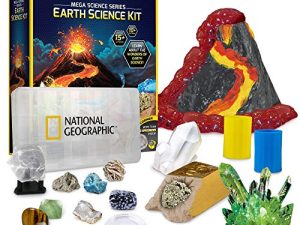 NATIONAL GEOGRAPHIC Earth Science Kit - Over 15 Science Experiments & STEM Activities for Kids