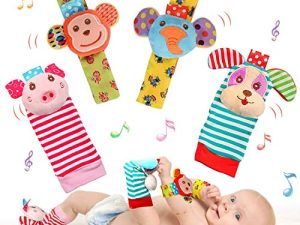 SSK Soft Baby Wrist Rattle Foot Finder Socks Set